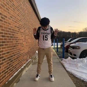 Meet your Posher, Clifton